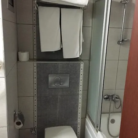 Hotel Halley 3*