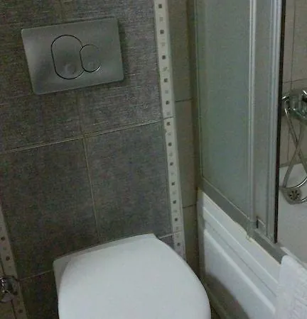 Hotel Halley 3*
