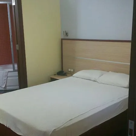 Halley Hotel 3*
