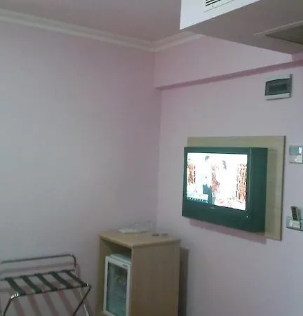 Halley Hotel