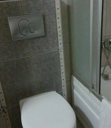 Отель Halley 3*